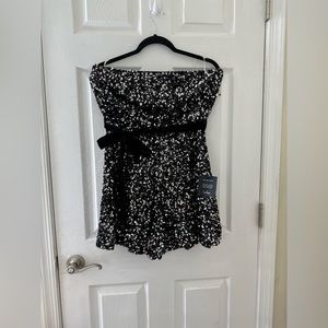 NWT Lulus: sequin jumpsuit with tie